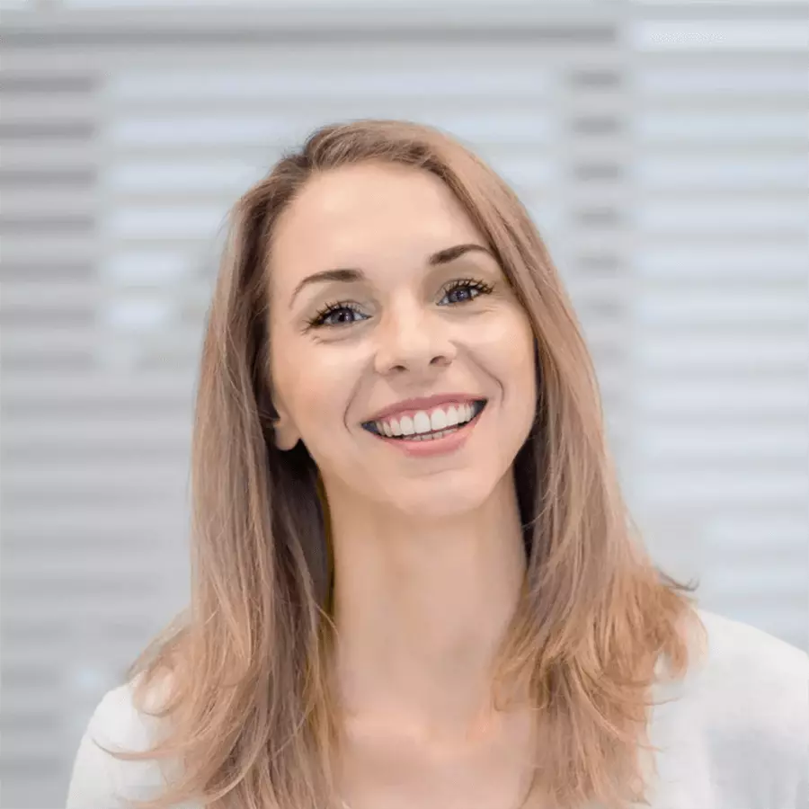 dr anja menzel